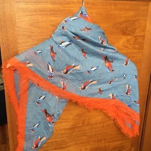 Gap bird print scarf
